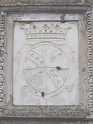 Particolari di Ceri: stemma palazzo Torlonia